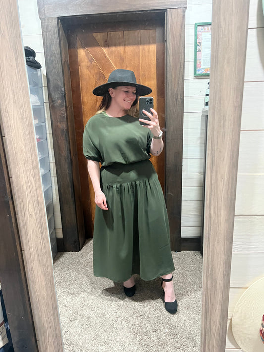 2 piece round neck solid puff sleeve set